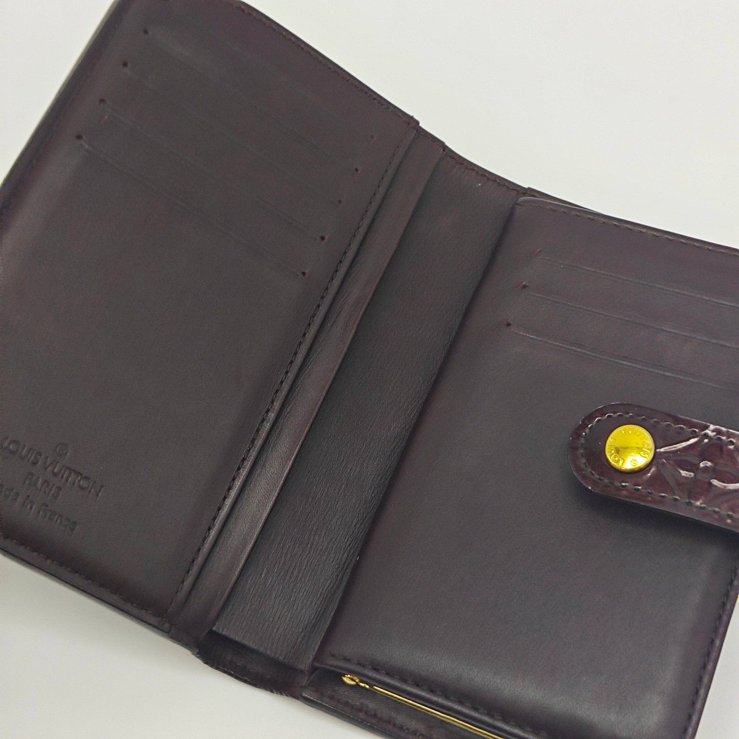 Louis Vuitton - Short Snap Wallet - Patent leather - Burgundy - (small)