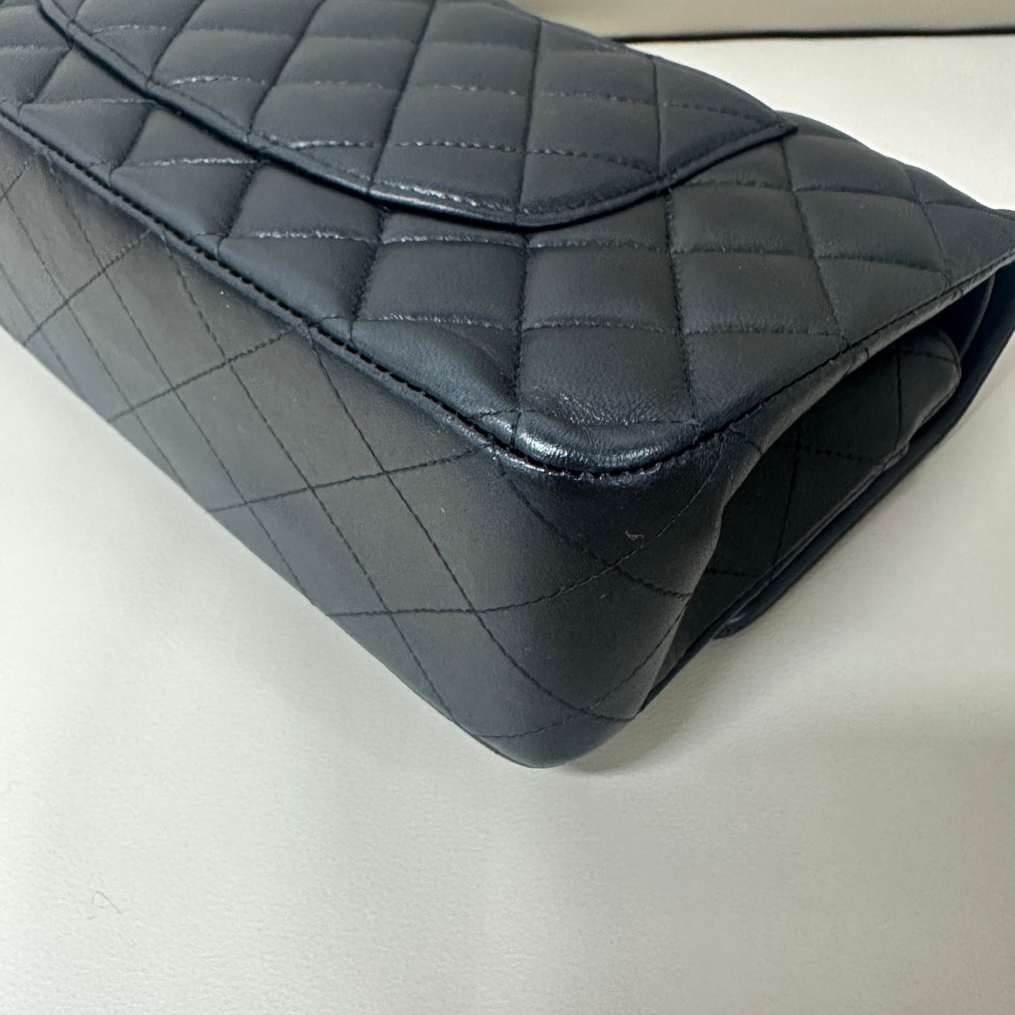 Chanel - Classic Flap - Lambskin leather - Black - (medium)