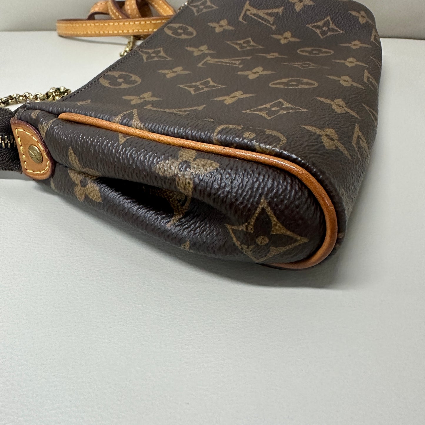 Louis Vuitton - Pochette Accessoires - Monogram coated canvas with Vachetta leather trim - Brown - (mini)