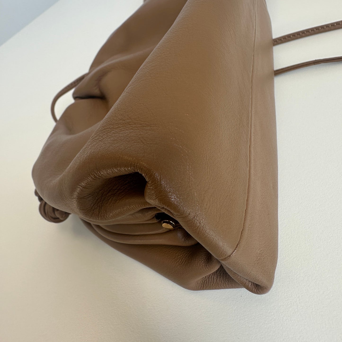 Bottega Veneta - The Pouch - Calfskin leather - Brown - (Small)