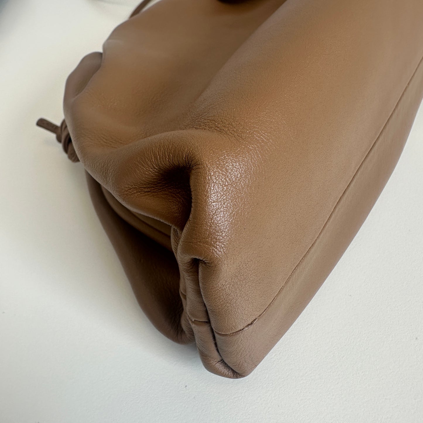 Bottega Veneta - The Pouch - Calfskin leather - Brown - (Small)