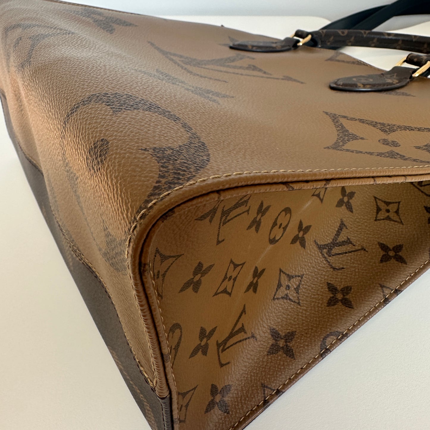 Louis Vuitton - Onthego MM - Monogram Giant coated canvas with leather trim - Brown - (medium)