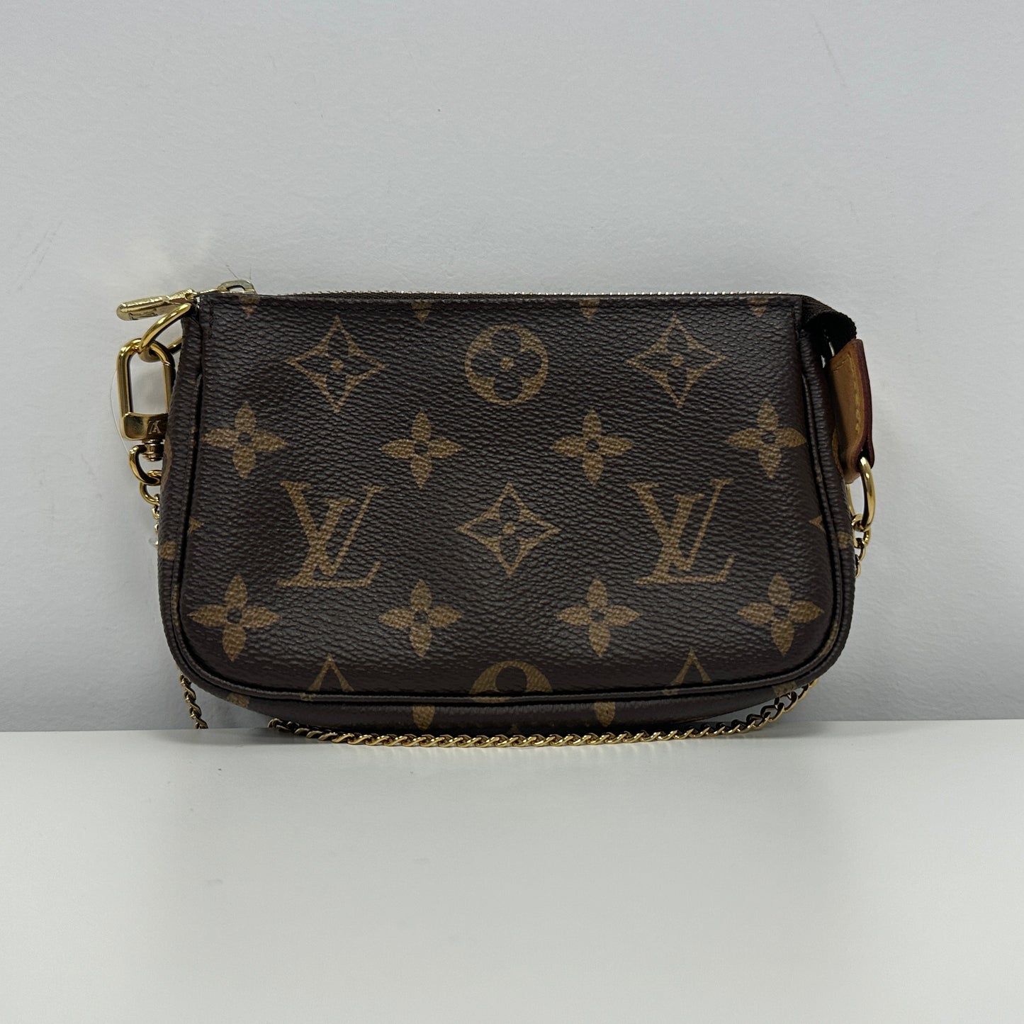 Louis Vuitton - Mini Pochette Accessoires - Monogram coated canvas with Vachetta leather trim - Brown - (mini)