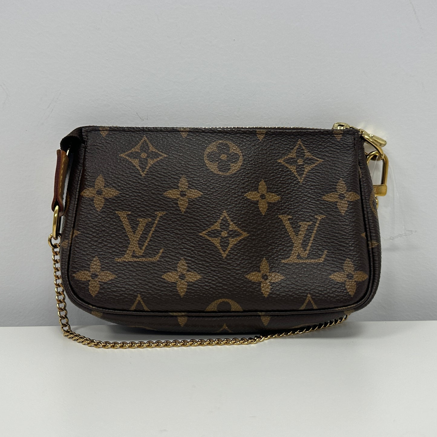 Louis Vuitton - Mini Pochette Accessoires - Monogram coated canvas with Vachetta leather trim - Brown - (mini)