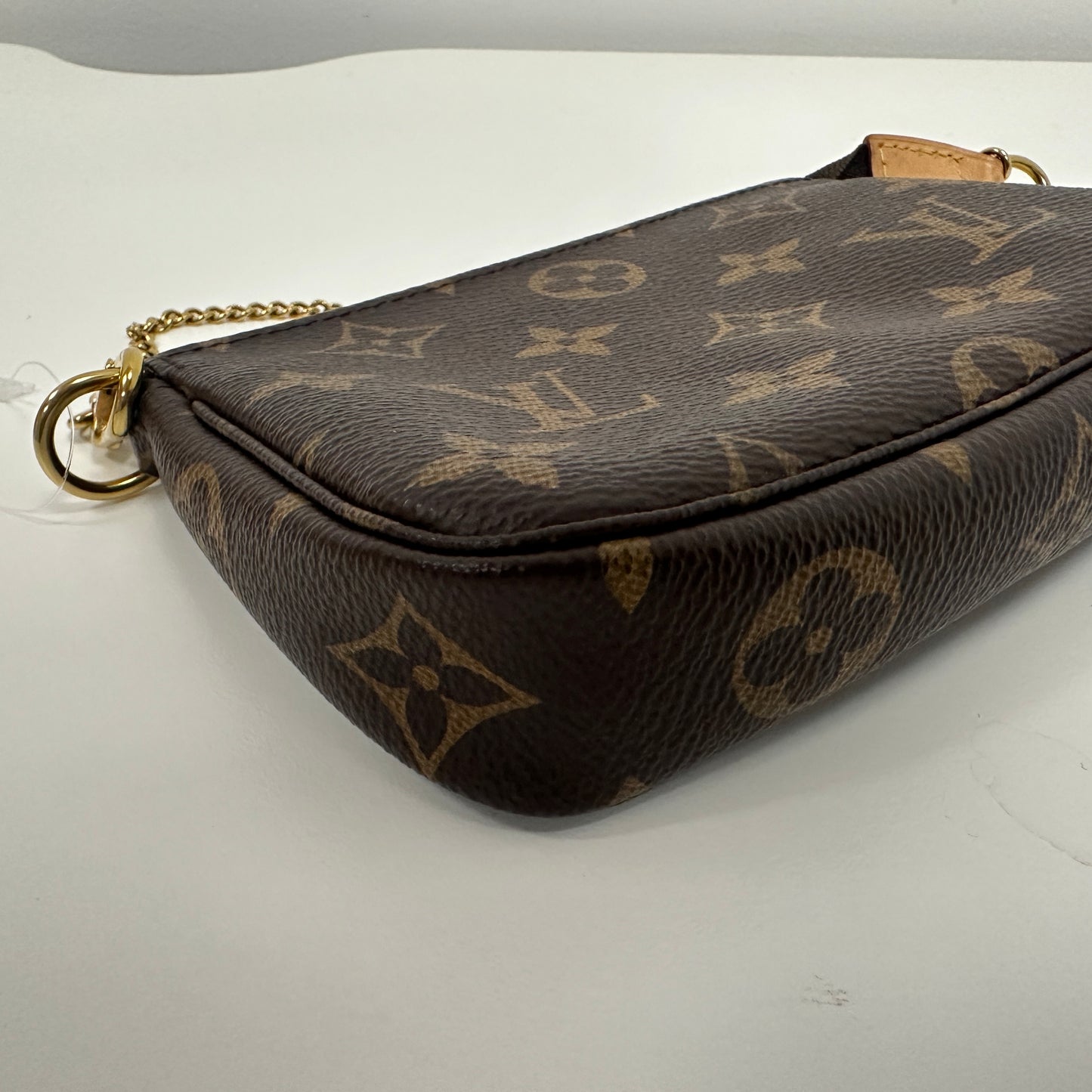 Louis Vuitton - Mini Pochette Accessoires - Monogram coated canvas with Vachetta leather trim - Brown - (mini)