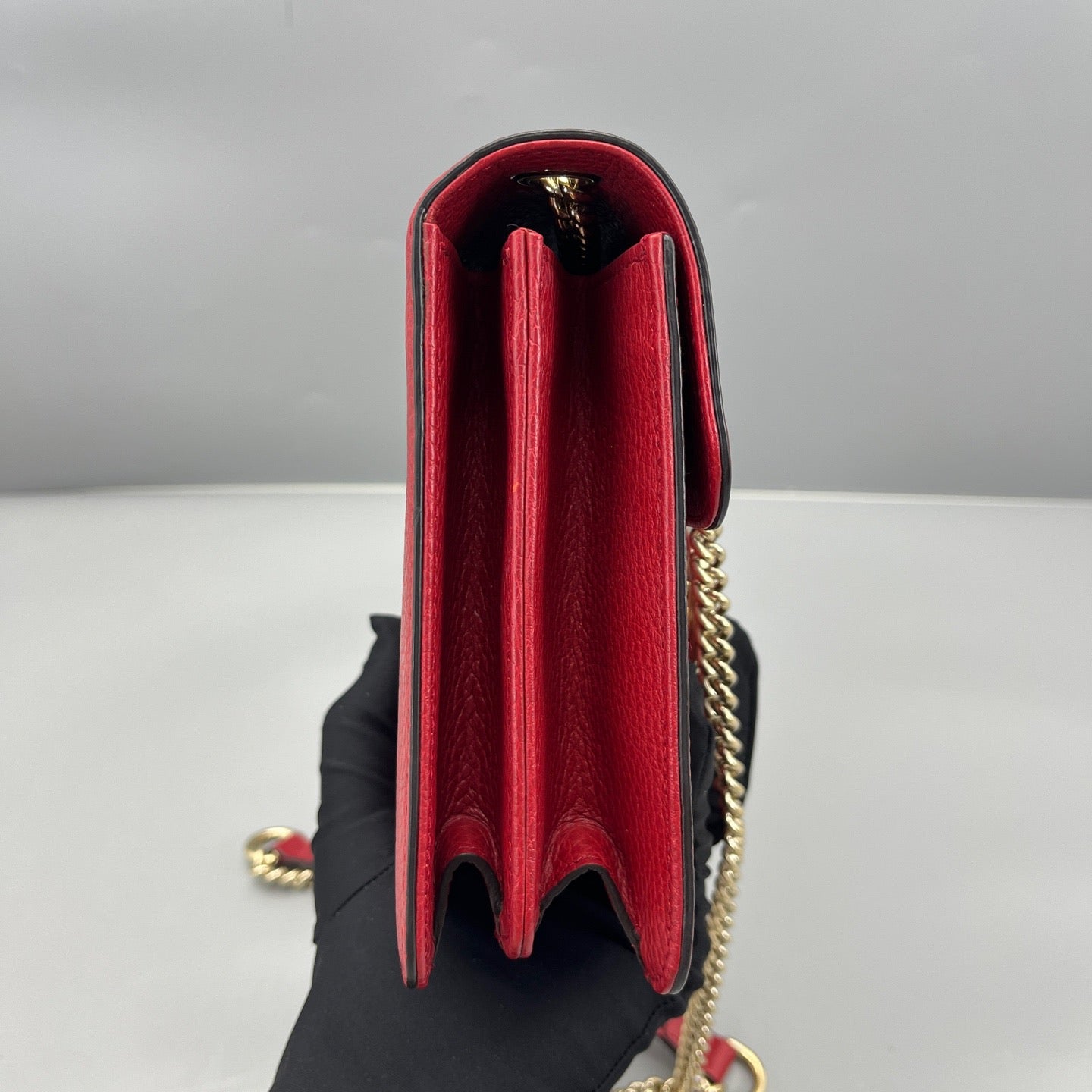 Gucci - Interlocking G Flap Shoulder Bag - Grained leather - Red - (small)