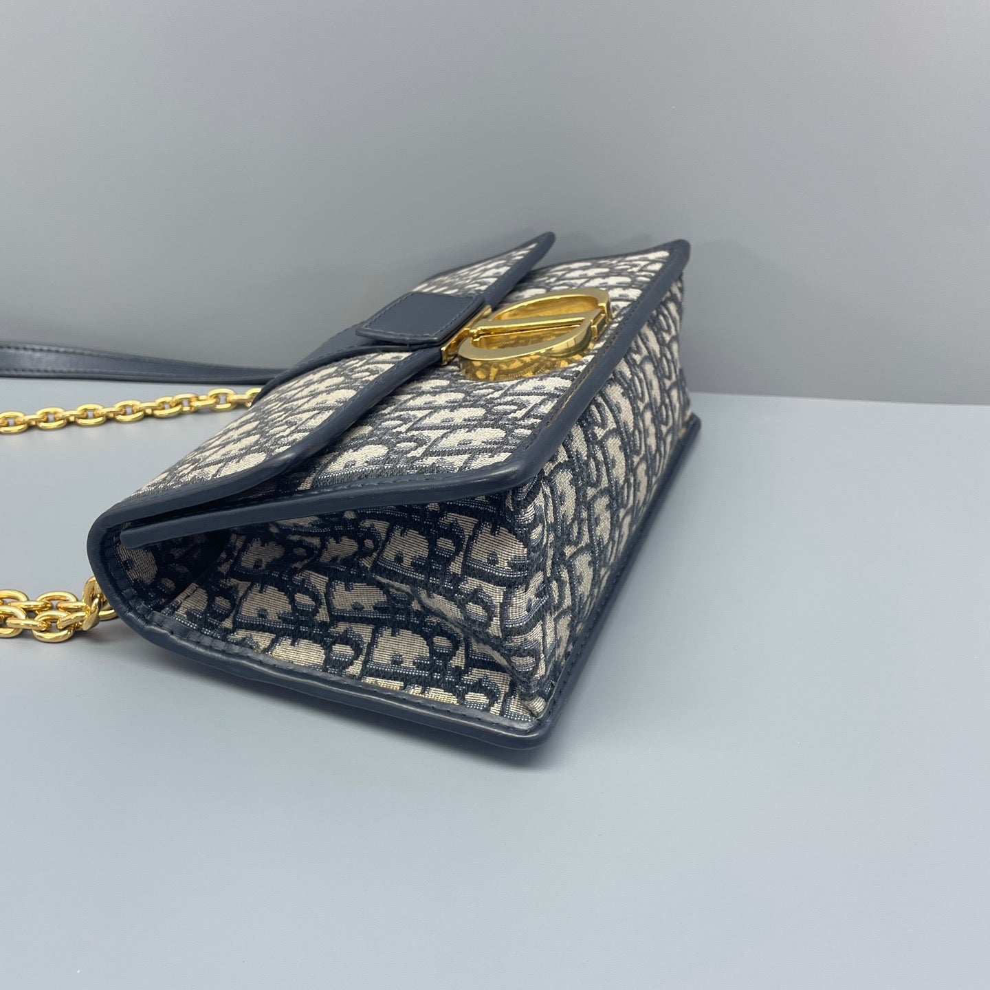 Dior - 30 Montaigne Flap Bag - Dior Oblique jacquard canvas with leather trim - Blue - (medium)