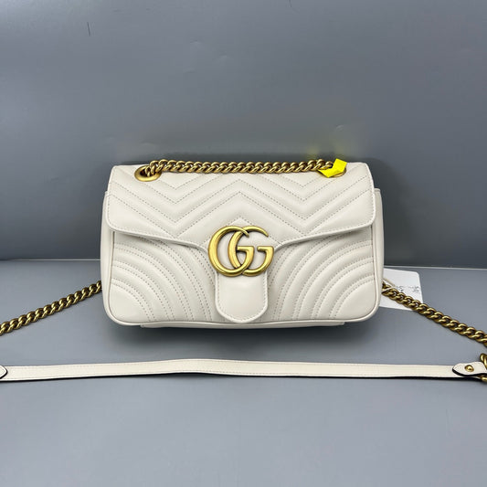 Gucci - Marmont 26 - Leather - White with Gold-Tone Hardware - (Small)