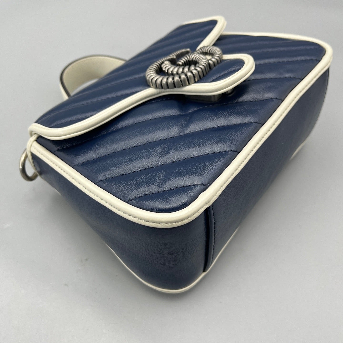 Gucci - Marmont Messenger Mini - Leather - Blue - (mini)