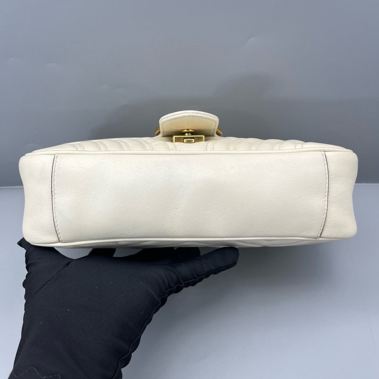 Gucci - GG Marmont Matelassé Shoulder Bag - Leather - White - (medium)
