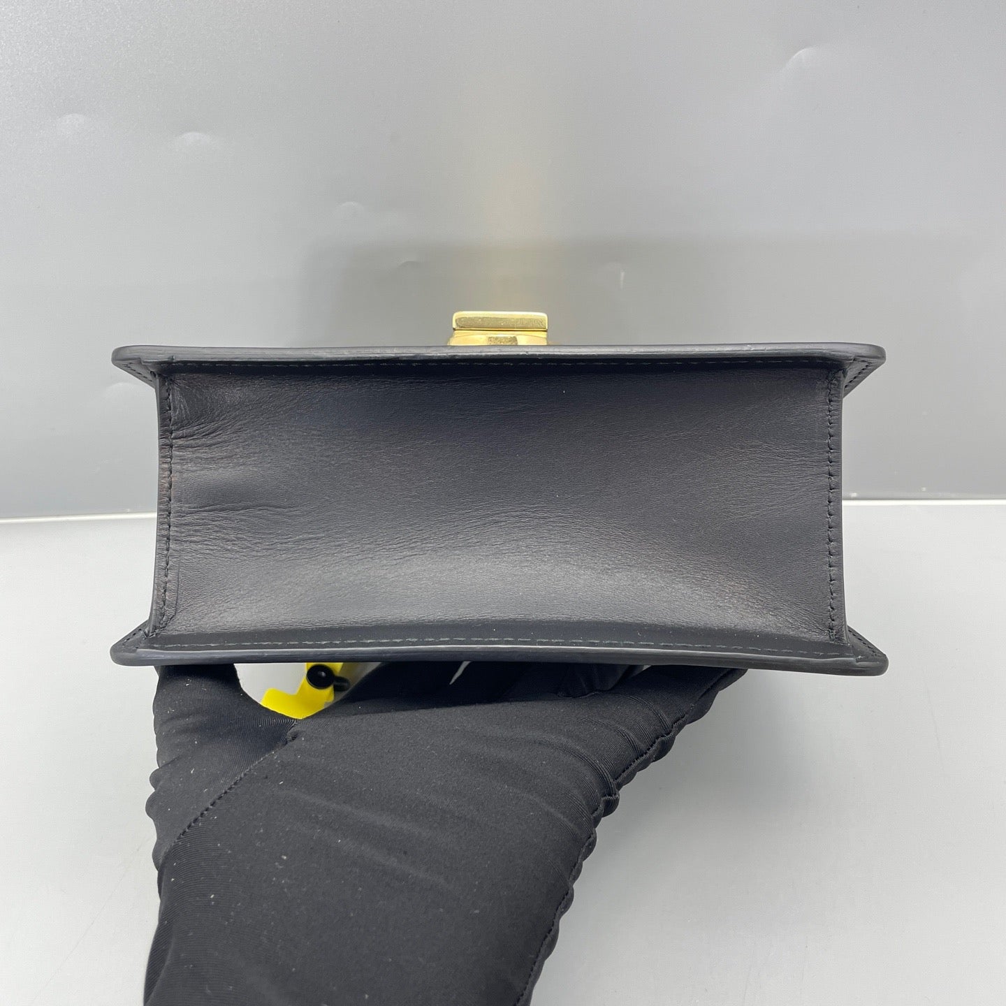 Gucci - Sylvie - Leather - Black - (small)