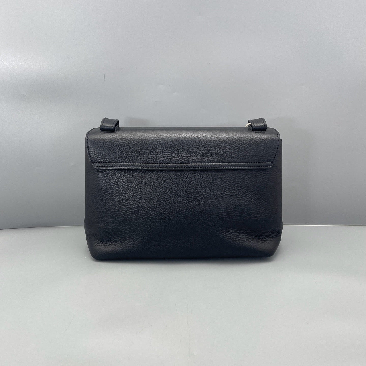 Gucci - Marmont Messenger Bag - Leather - Black - (Medium)