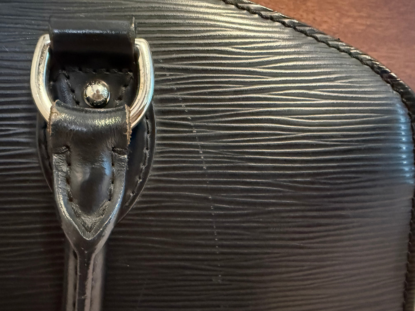 Louis Vuitton - Jasmin - Epi Leather - Black - (Medium)