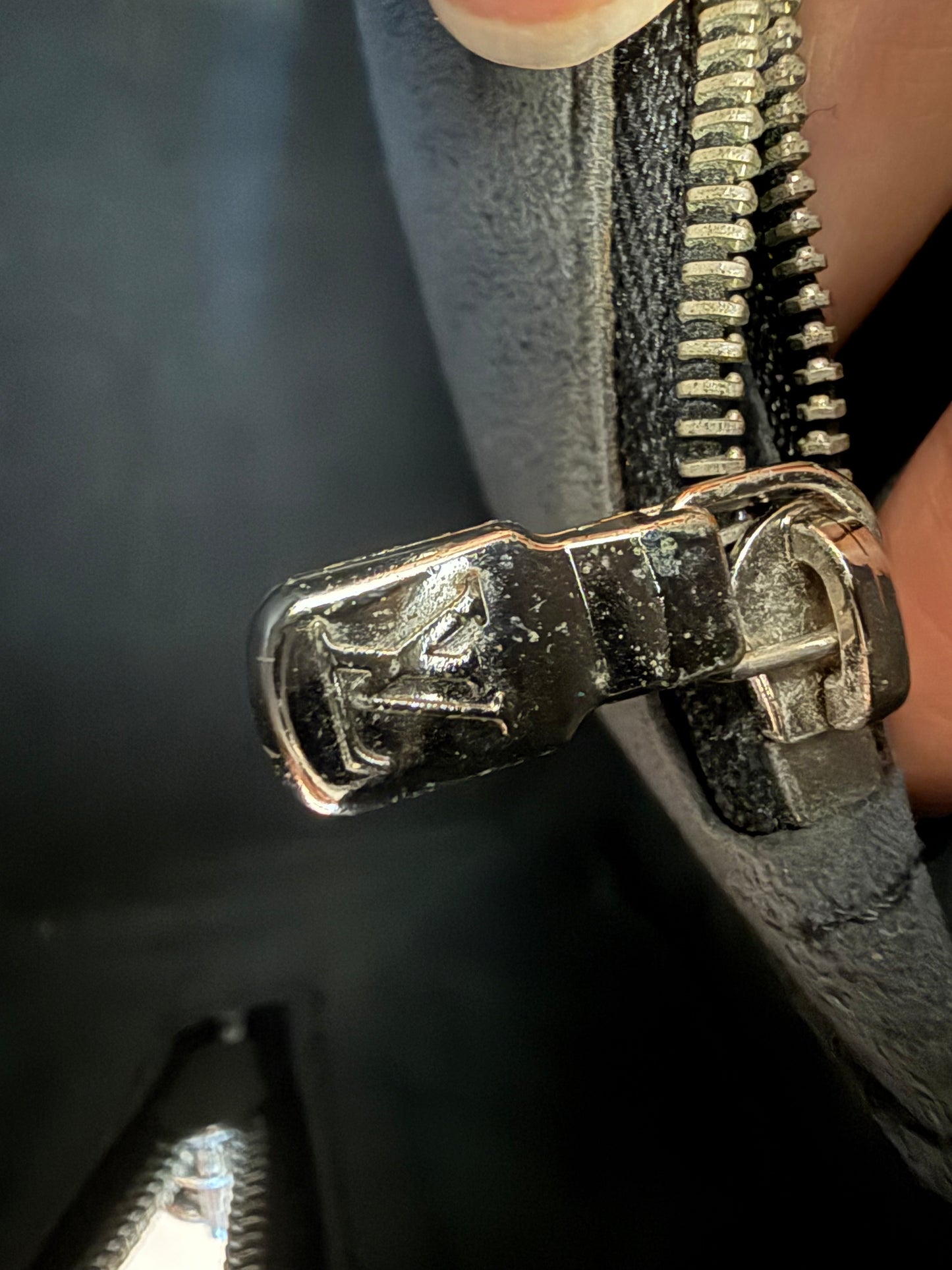 Louis Vuitton - Jasmin - Epi Leather - Black - (Medium)