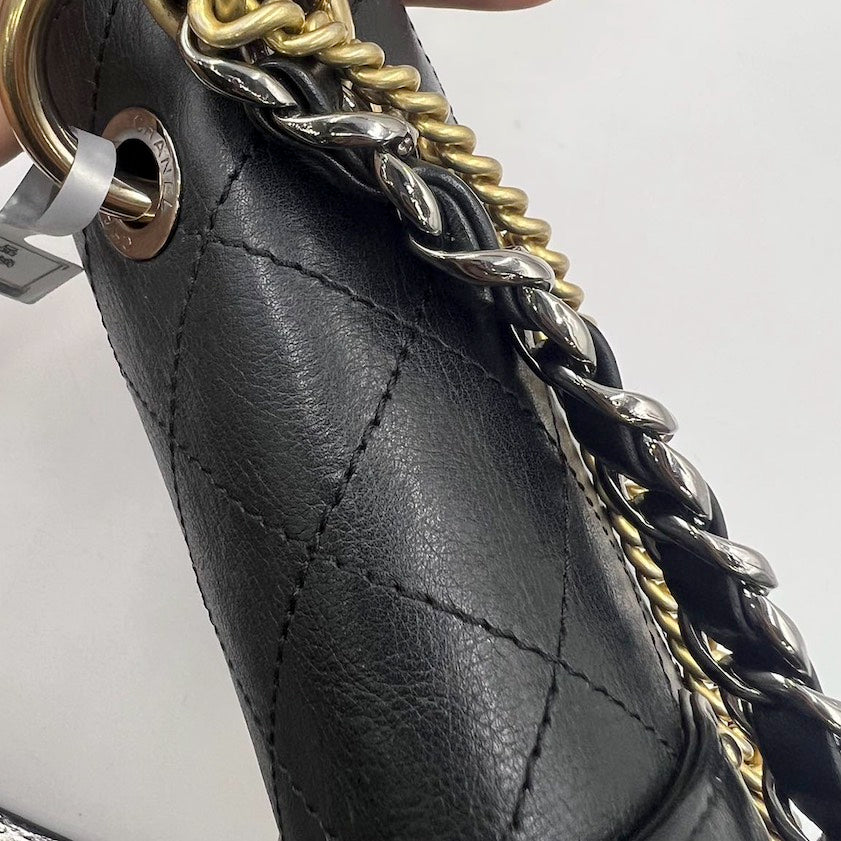 Chanel - Flap Bag - Lambskin leather - Black - (medium)