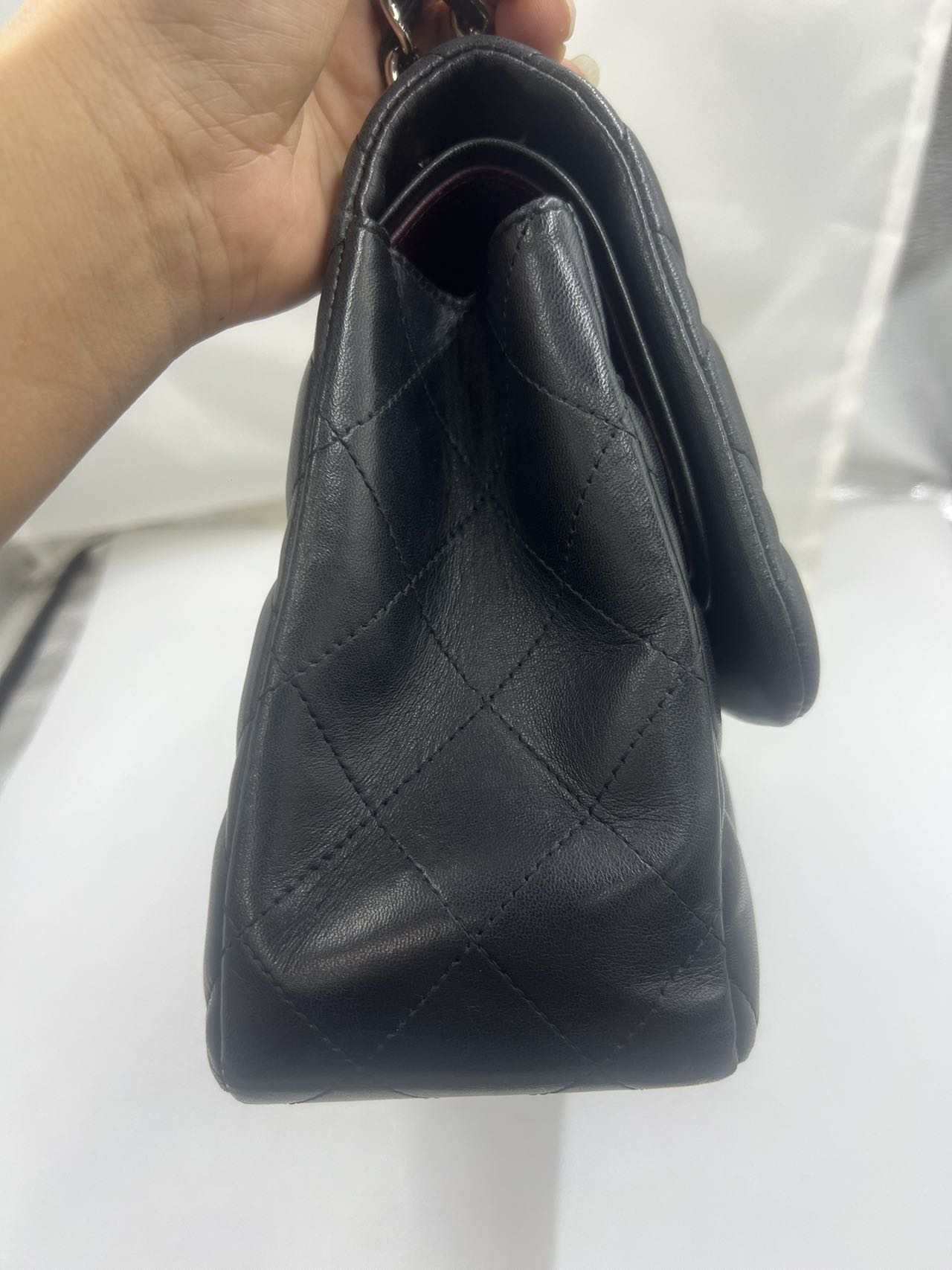 Chanel - Classic Flap - Lambskin leather - Black - (Medium)