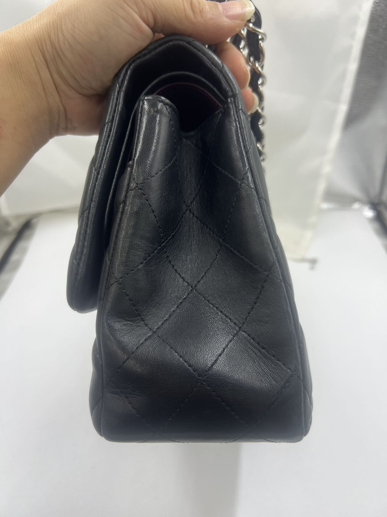 Chanel - Classic Flap - Lambskin leather - Black - (Medium)