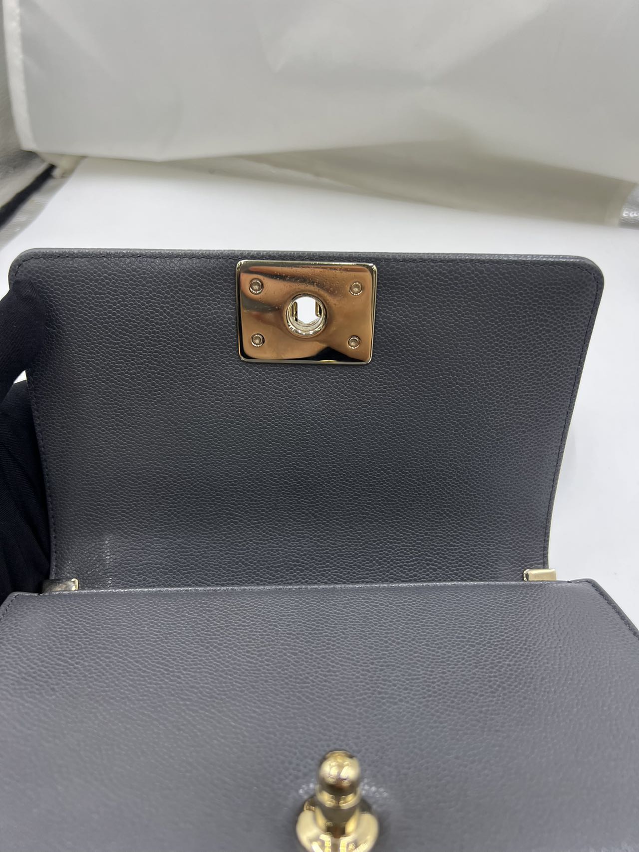 Chanel - Boy Bag - Caviar leather - Grey with Gold-Tone Hardware - (Small)