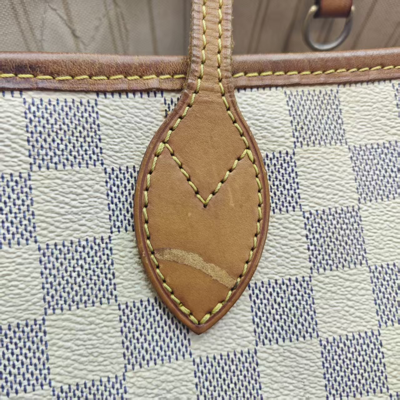 Louis Vuitton - Neverfull MM - Damier Azur coated canvas with natural cowhide leather trim - White - (medium)