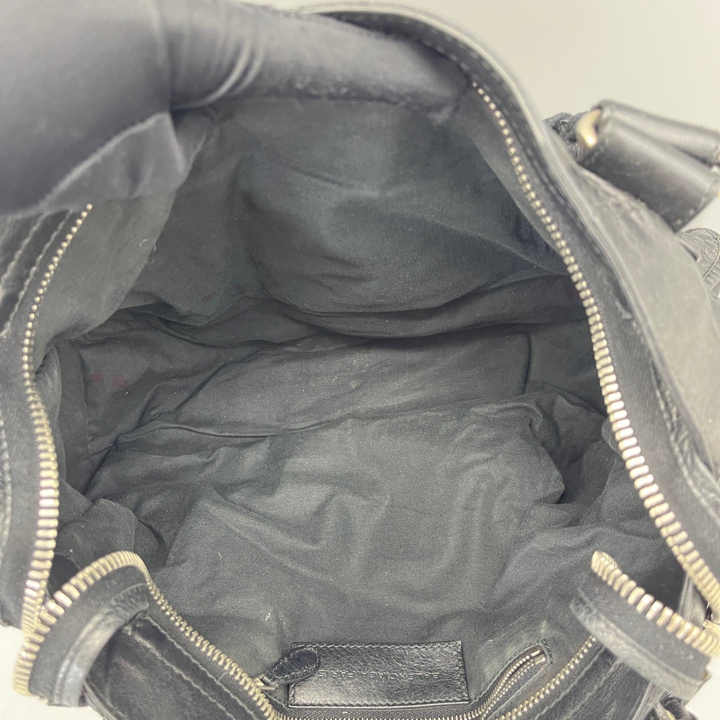 Balenciaga - City - Distressed lambskin leather - Black - (large)