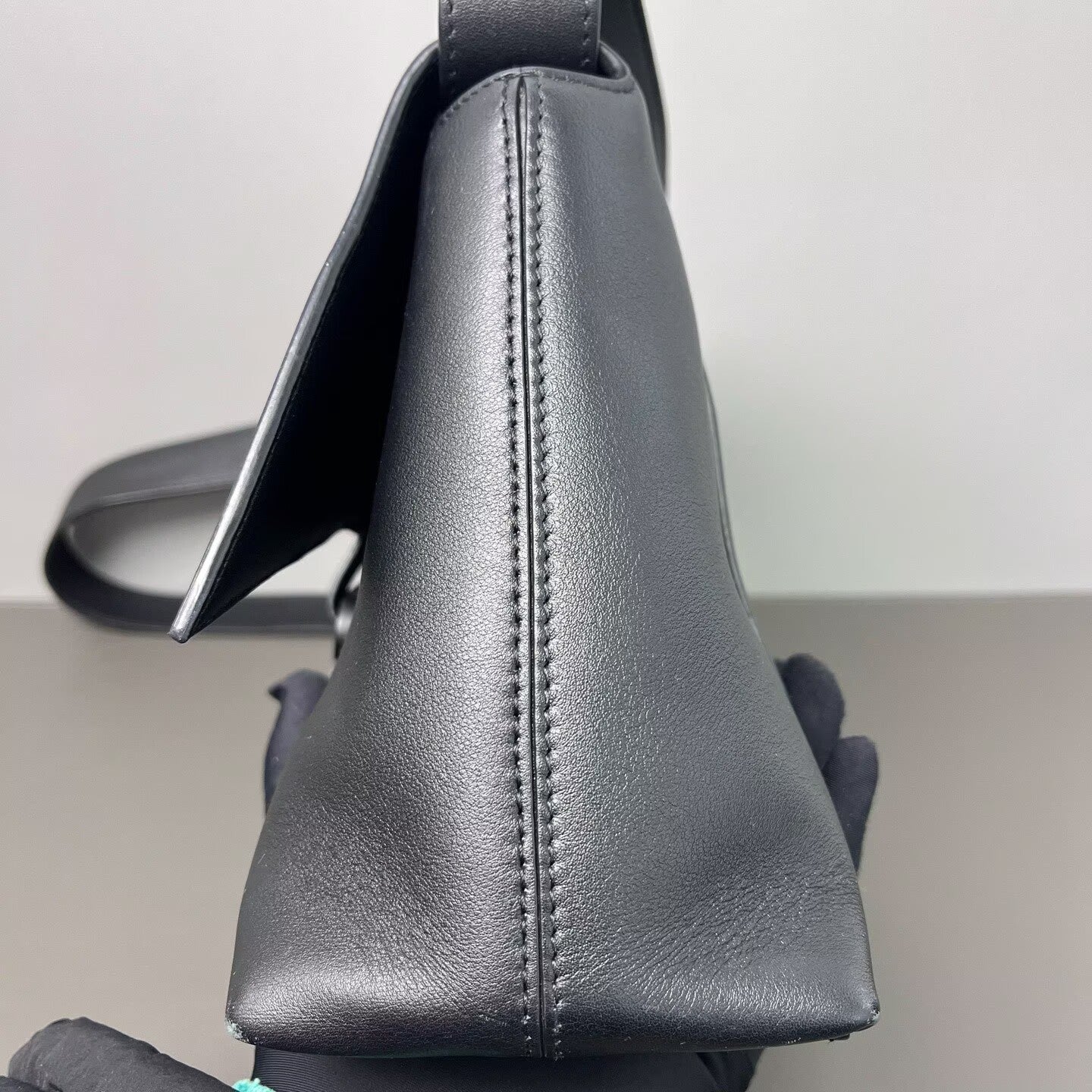 Balenciaga - Downtown - Cowhide leather - Black - (medium)