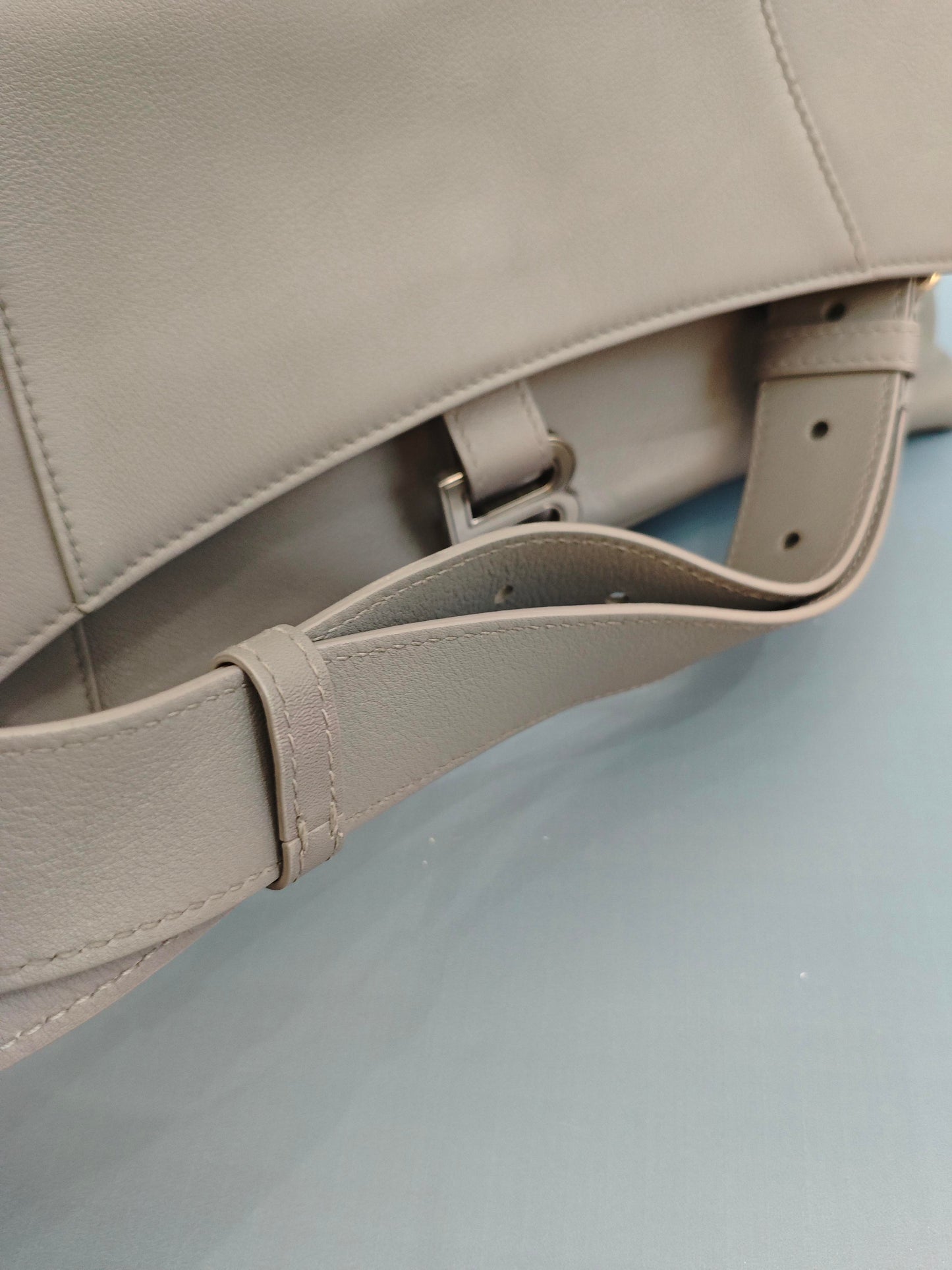 Balenciaga - Downtown Hourglass - Leather - Grey - (medium)