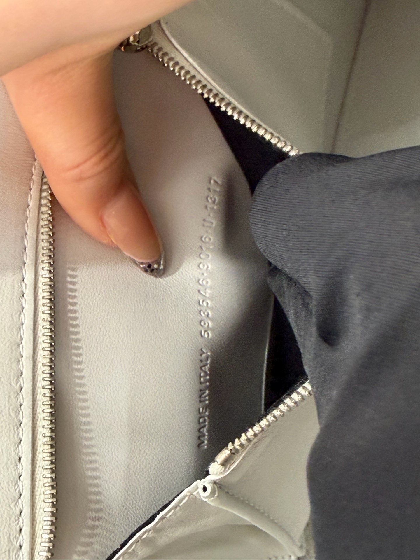 Balenciaga - Hourglass - Leather - White - (small)