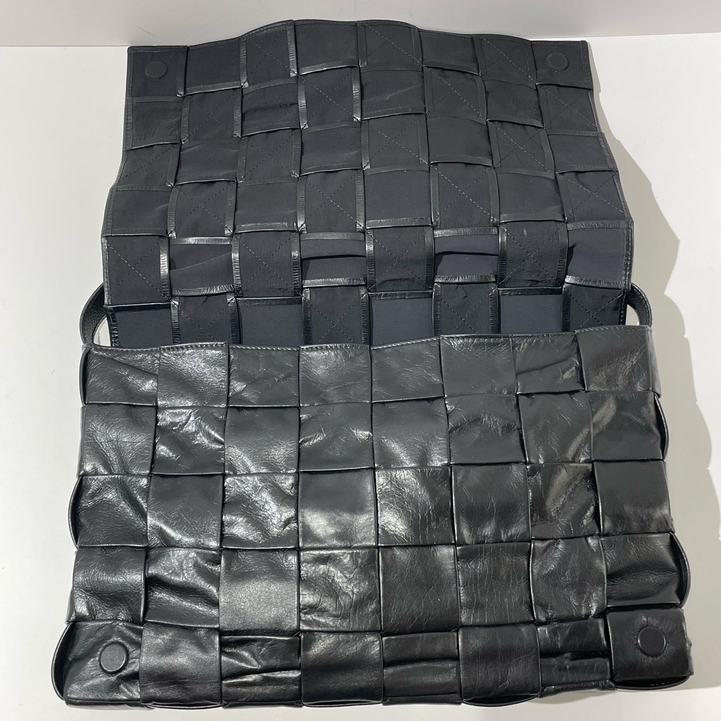 Bottega Veneta - Cassette - Leather - Black - (large)
