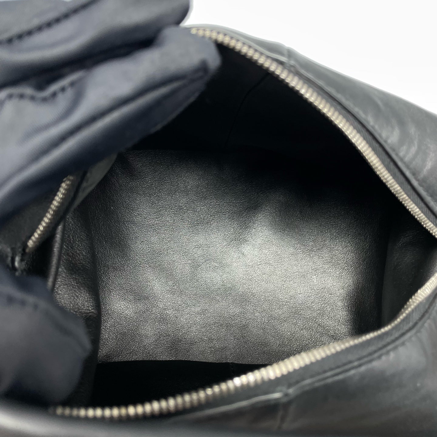 Bottega Veneta - Double Knot - Leather - Black - (mini)