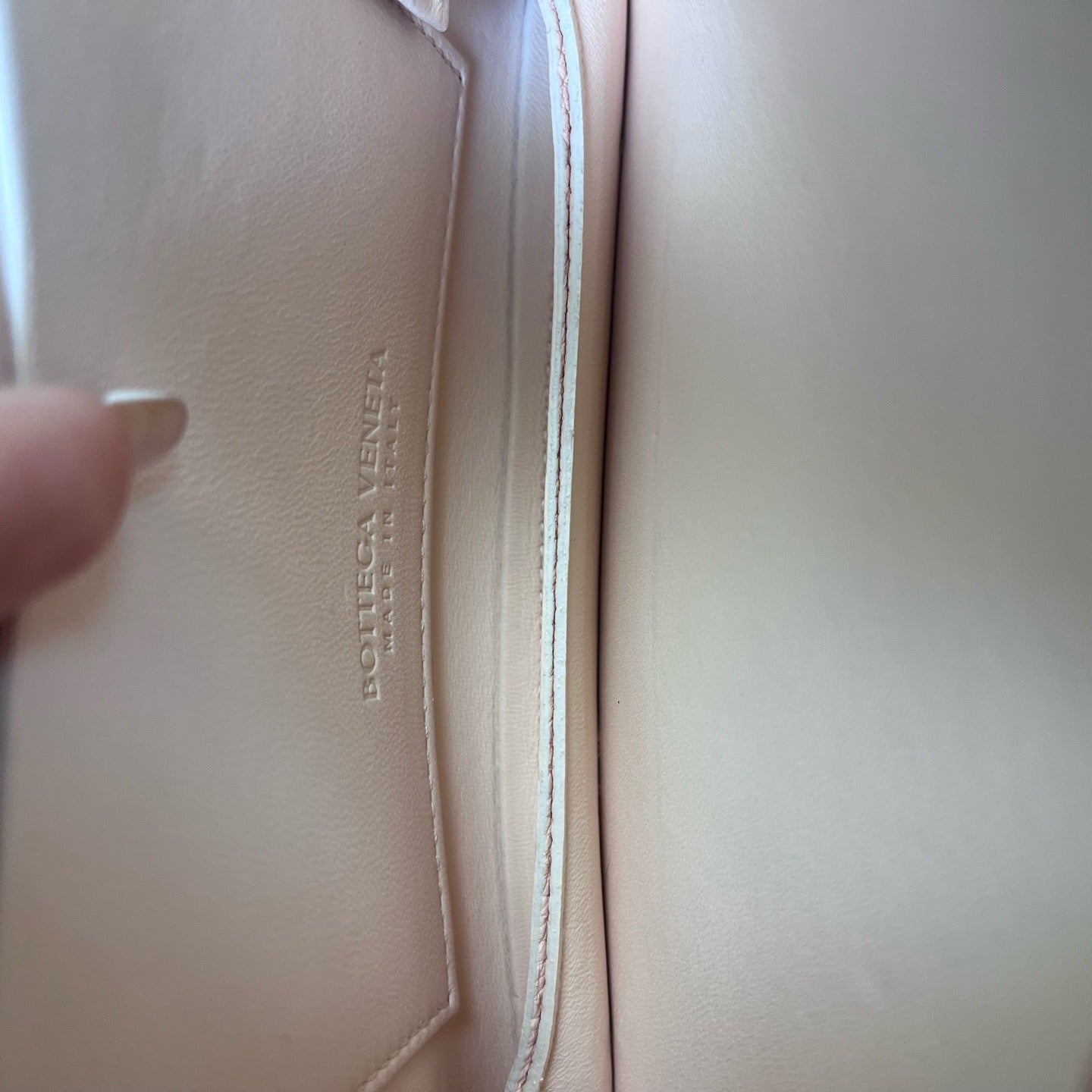 Bottega Veneta - Envelope Chunky Chain Bag - Grained leather - Pink with Gold-Tone Hardware - (small)