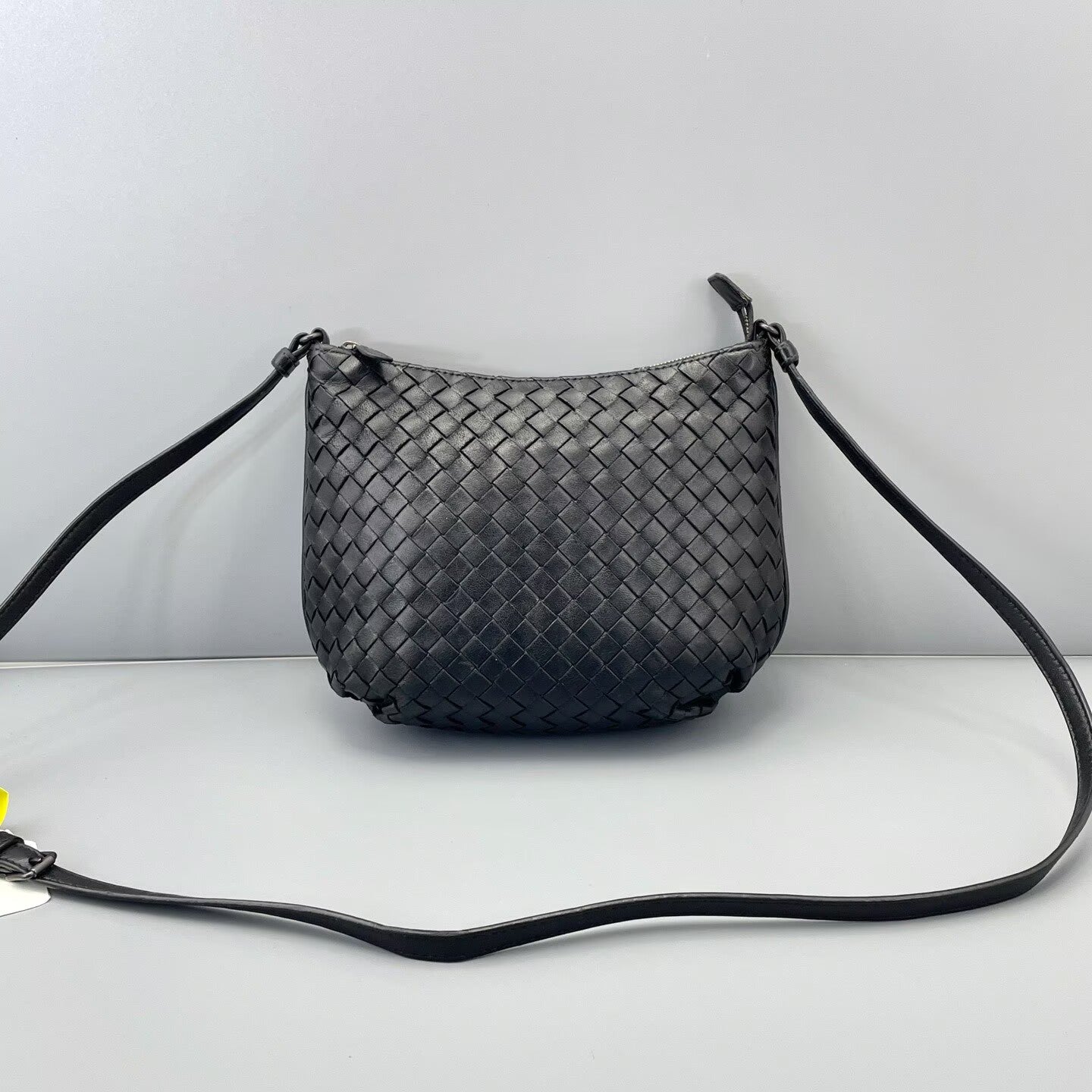 Bottega Veneta - Intrecciato Pouch Bag - Lambskin leather - Black - (mini)