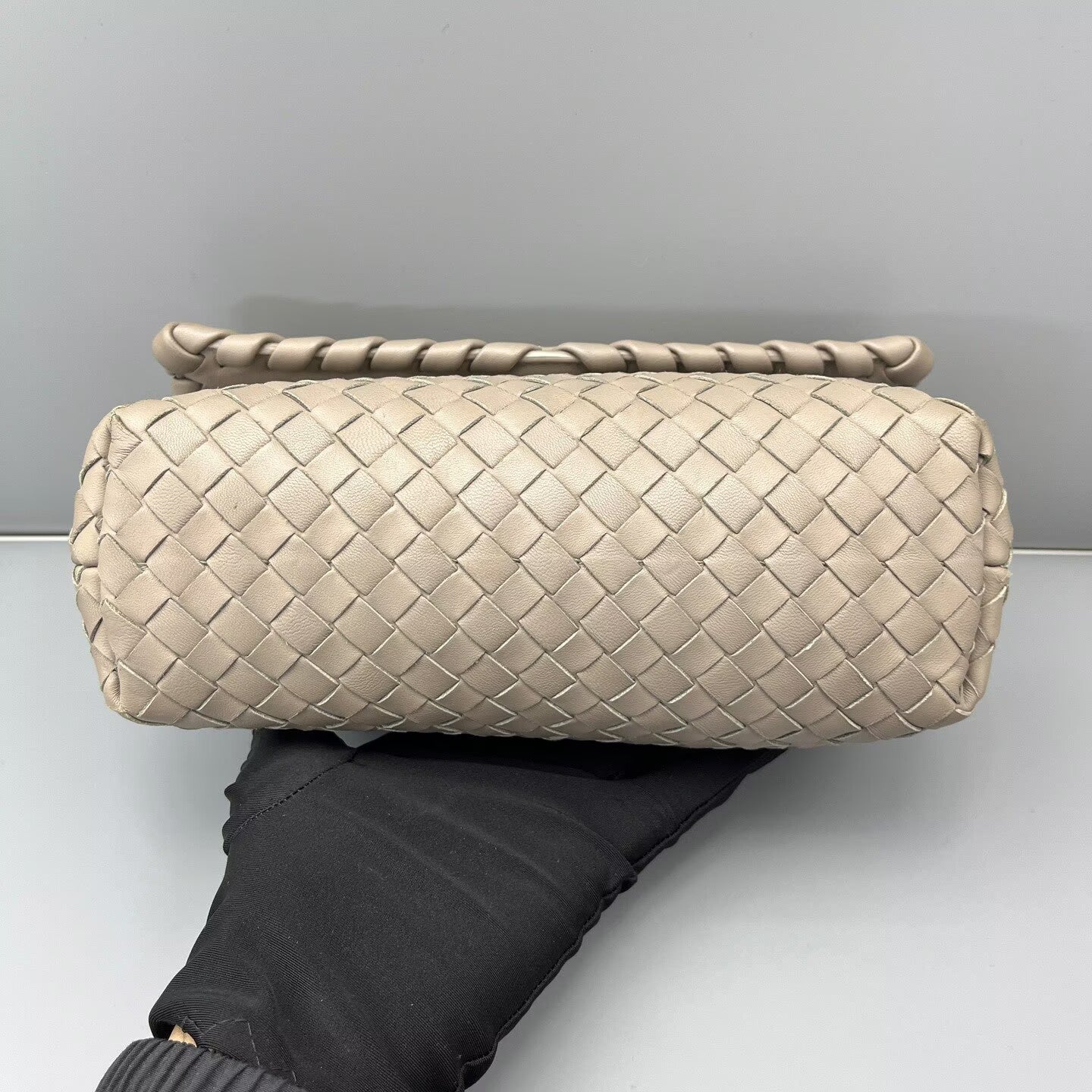 Bottega Veneta - Olympia Small - Lambskin leather - Milk Tea (Beige) - (small)