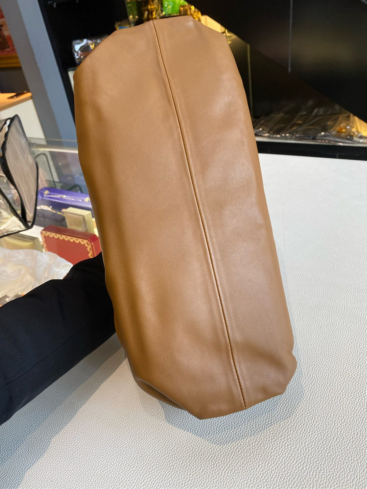 Bottega Veneta - The Pouch - Leather - Camel - (large)