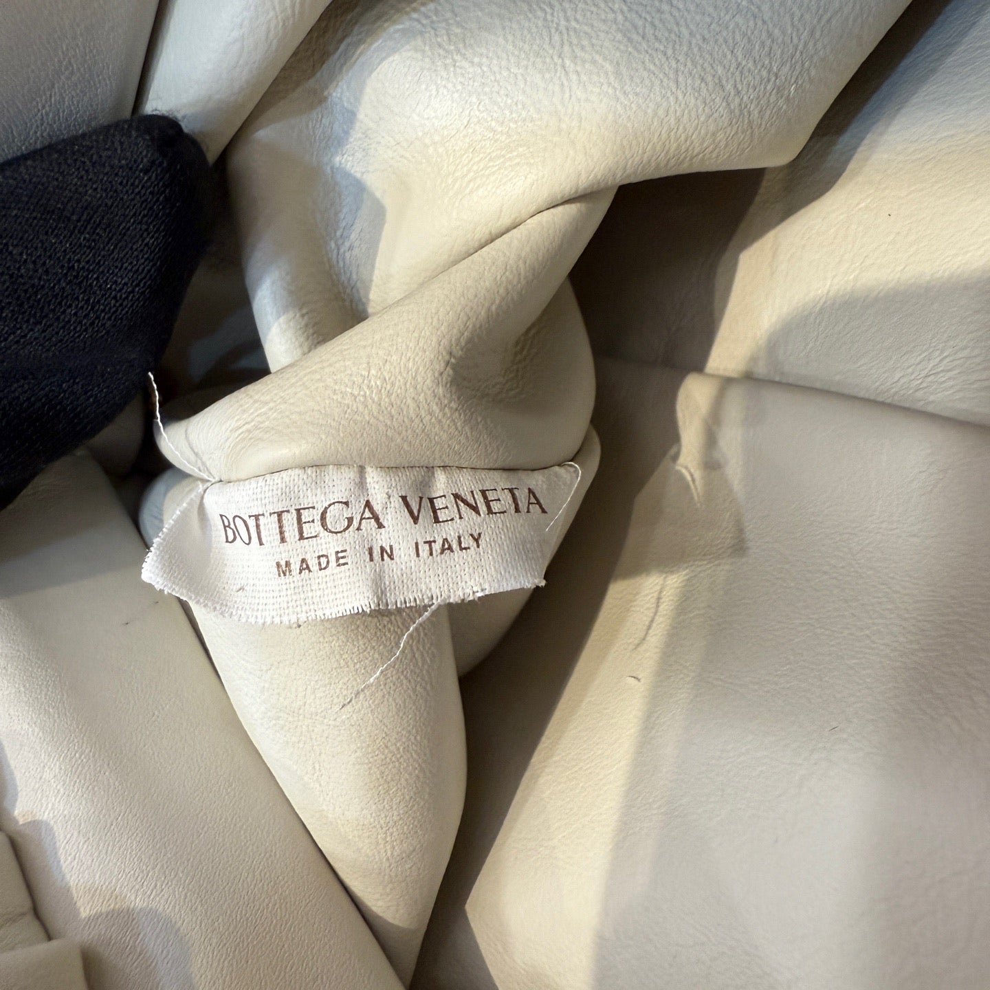 Bottega Veneta - The Pouch with Chain - Leather - White - (medium)