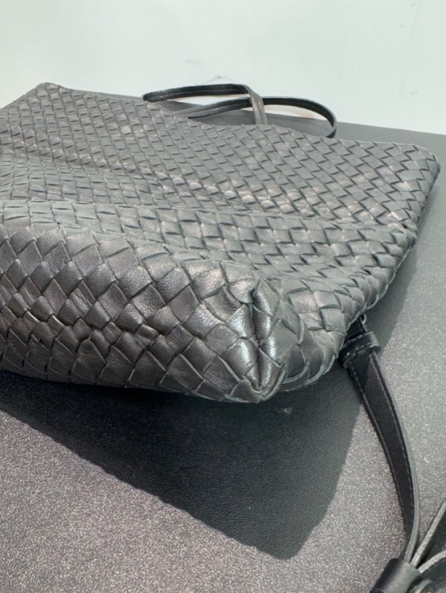 Bottega Veneta - Transformer Convertible Tote - Leather - Black - (Medium)