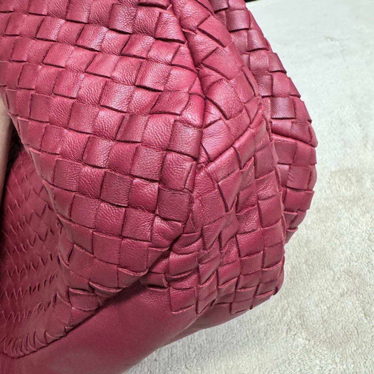 Bottega Veneta - Veneta Hobo - Leather - Burgundy - (large)