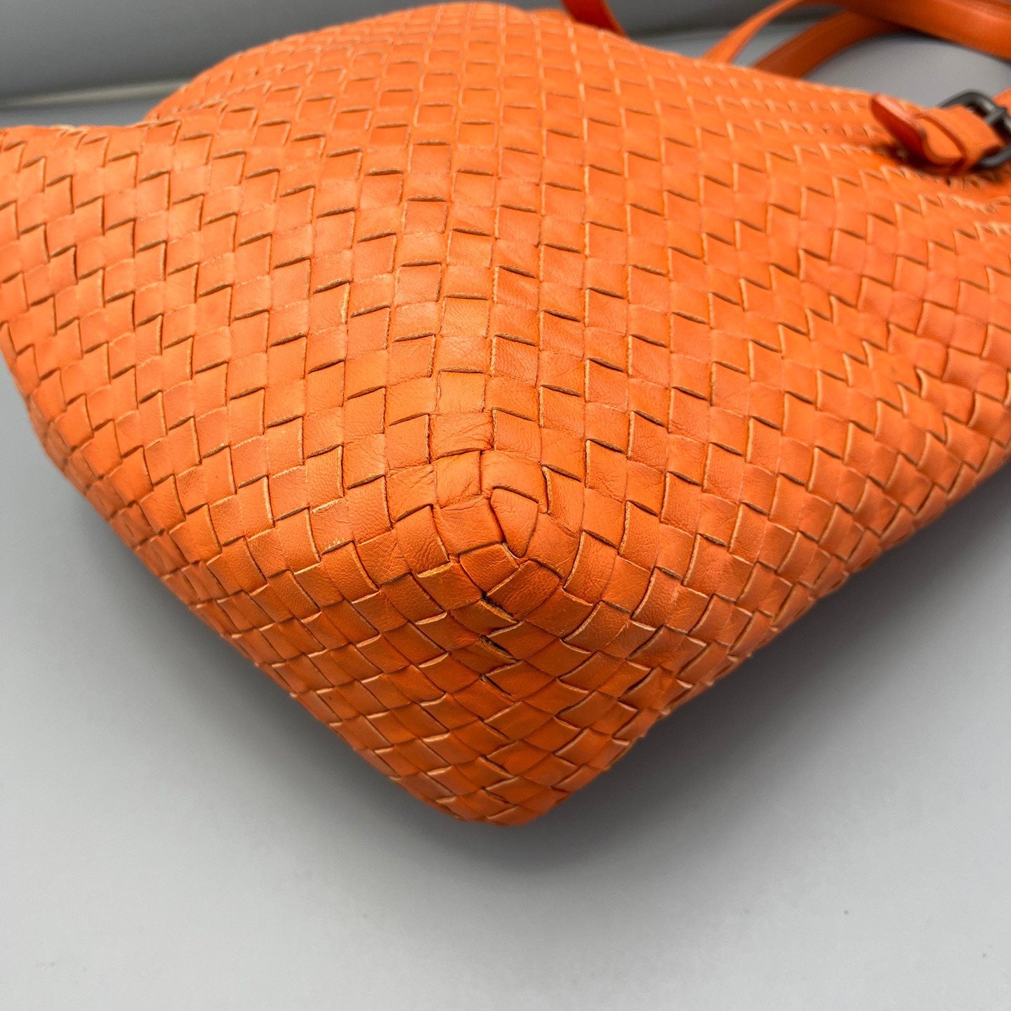 Bottega Veneta - Woven Tote Bag - Leather - Orange - (medium)