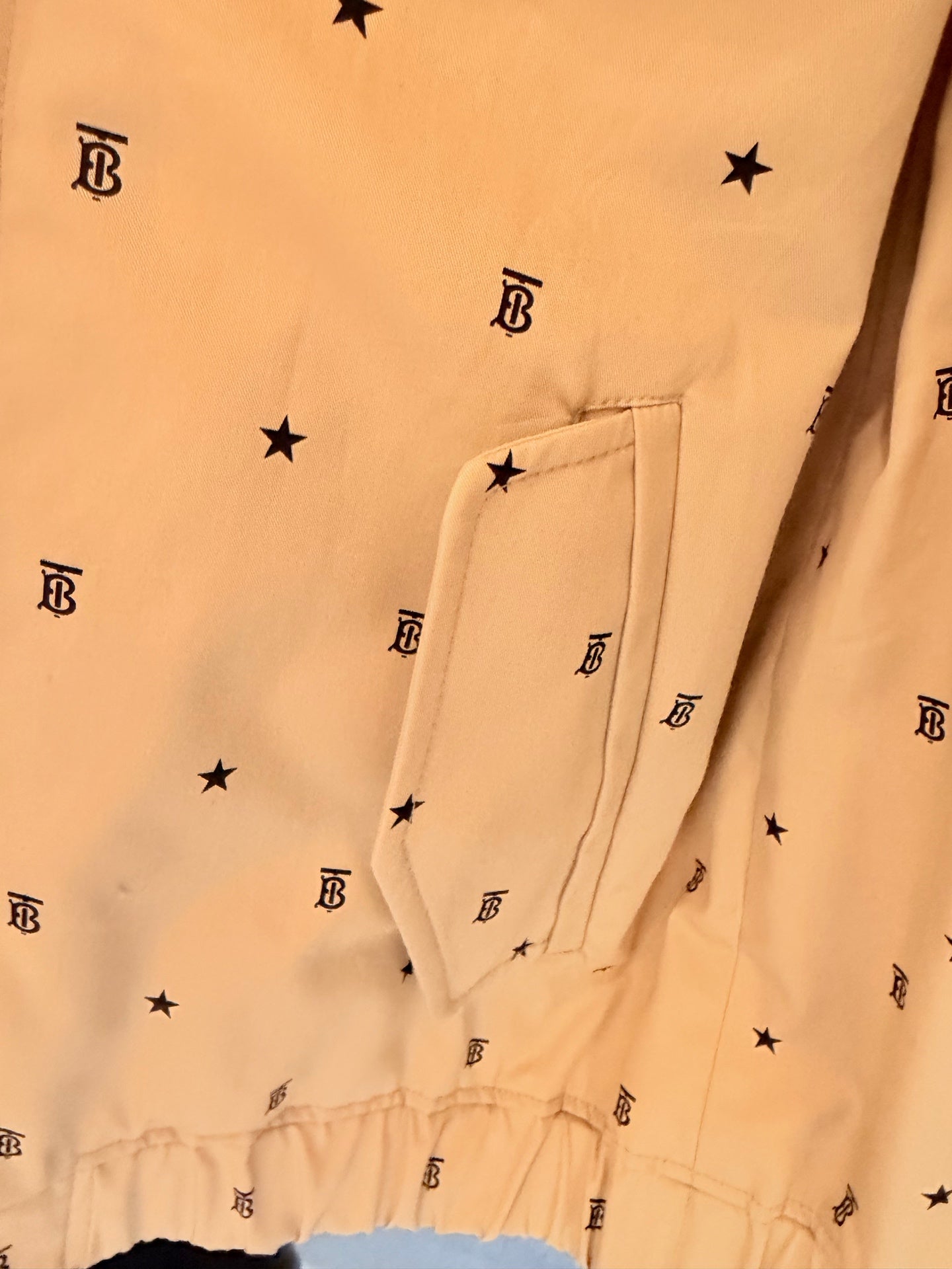 Burberry - Other - Cloth - Beige - (2)