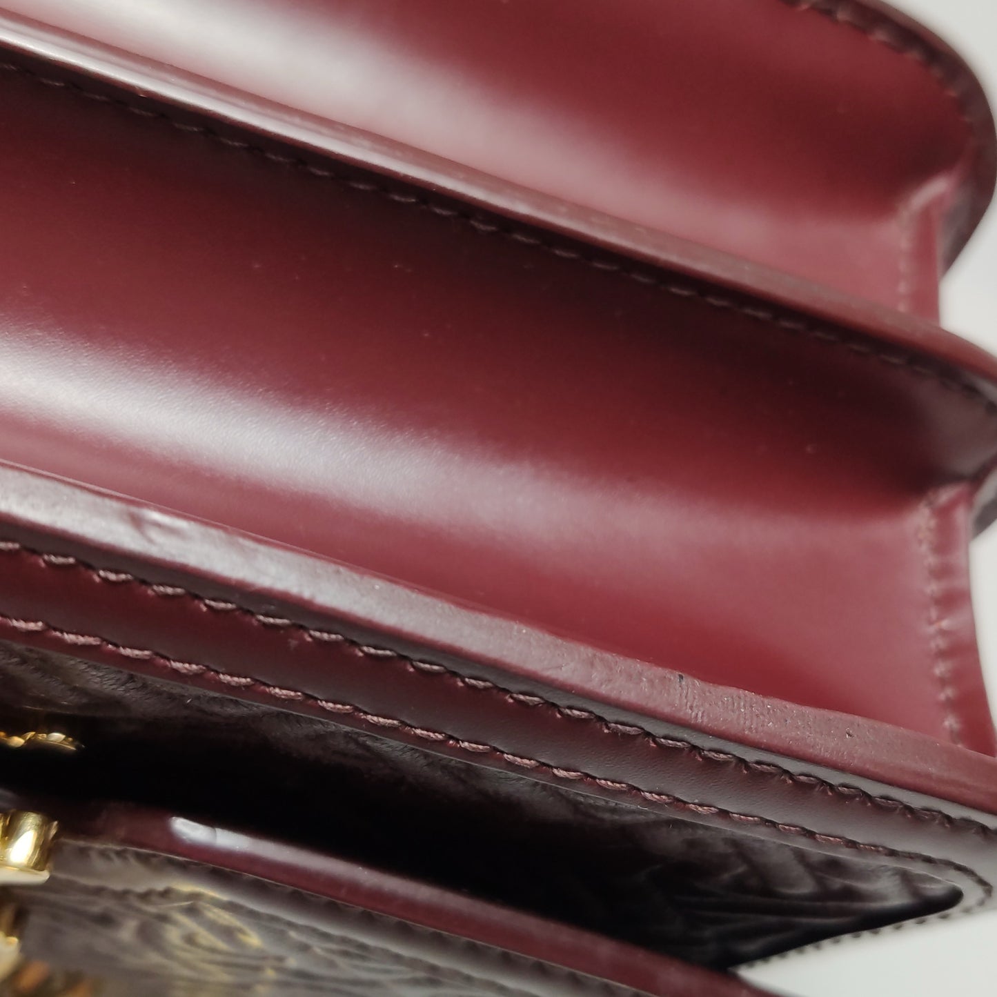 Burberry - Quilted TB Bag - Lambskin leather - Burgundy - (Small)