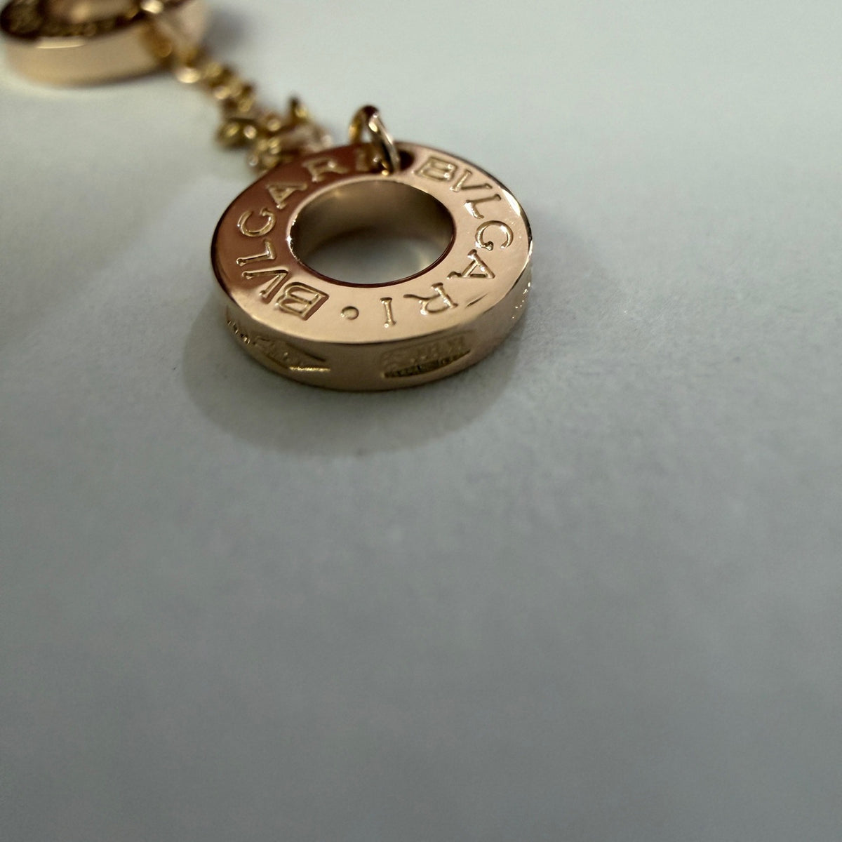 Bvlgari - Divas' Dream Small - 18k rose gold, white mother-of-pearl and diamond - Multicolour