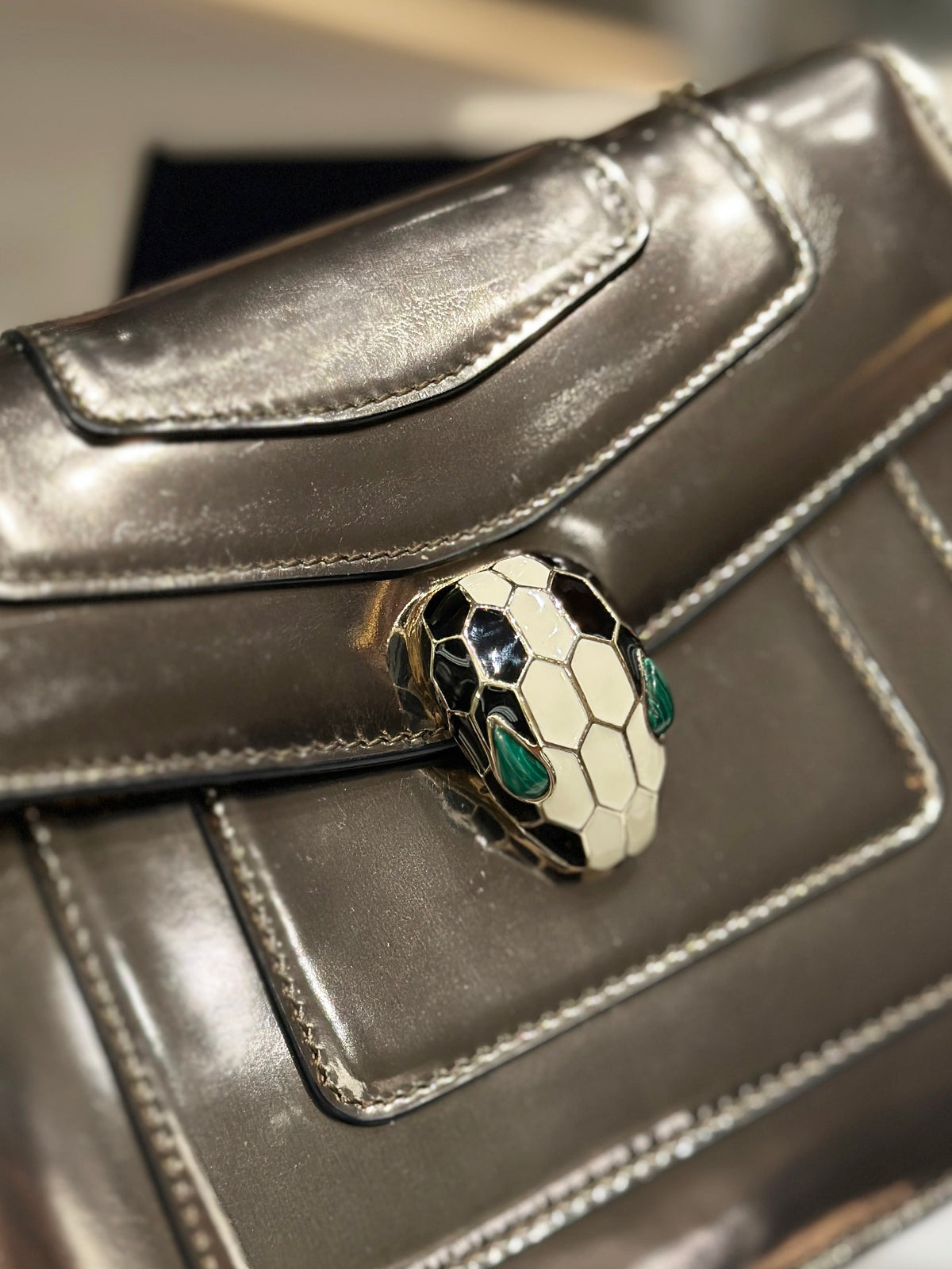 Bvlgari - Serpenti Forever Small - Patent leather - Gold - (small)