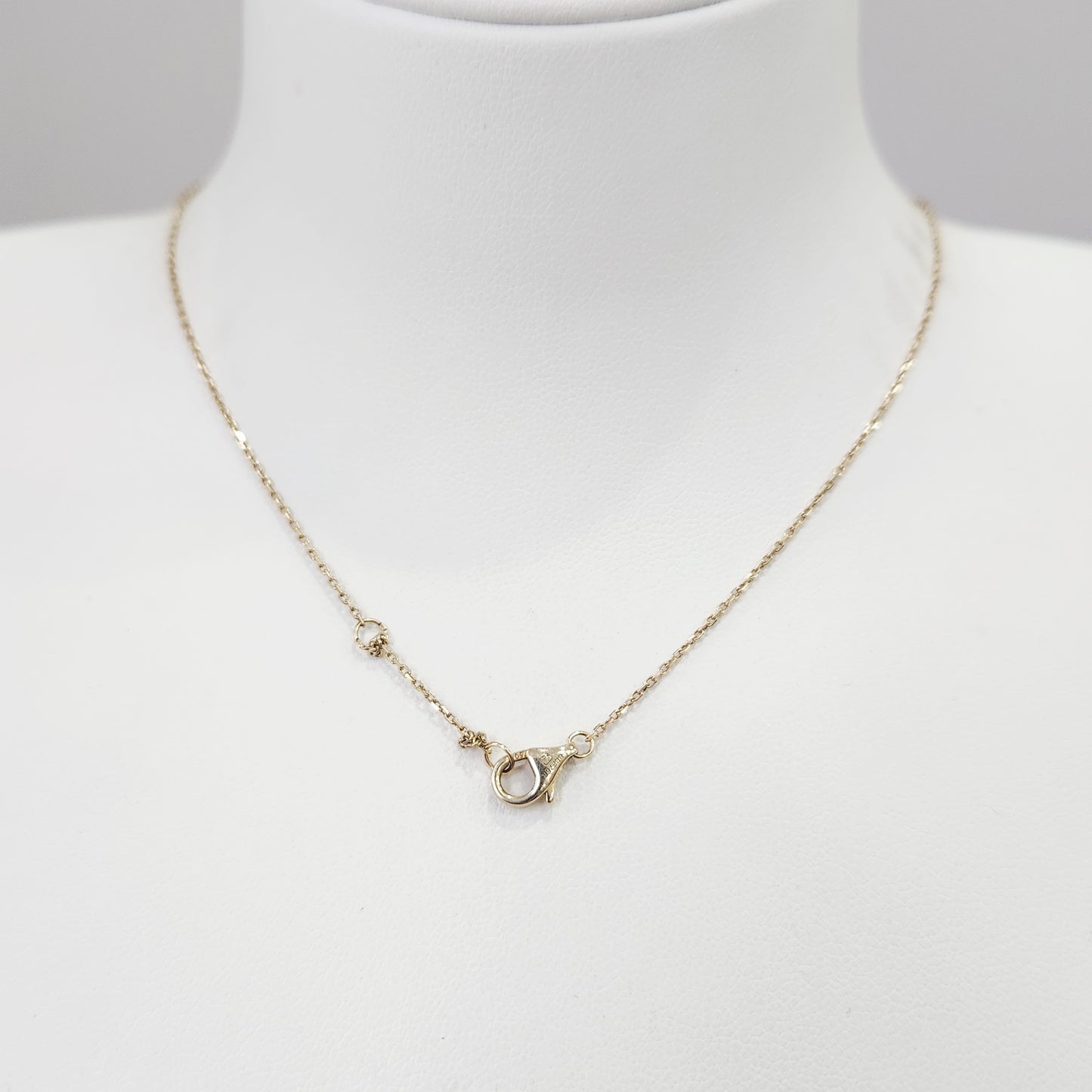 Cartier - Amulette de Cartier - Yellow gold - White