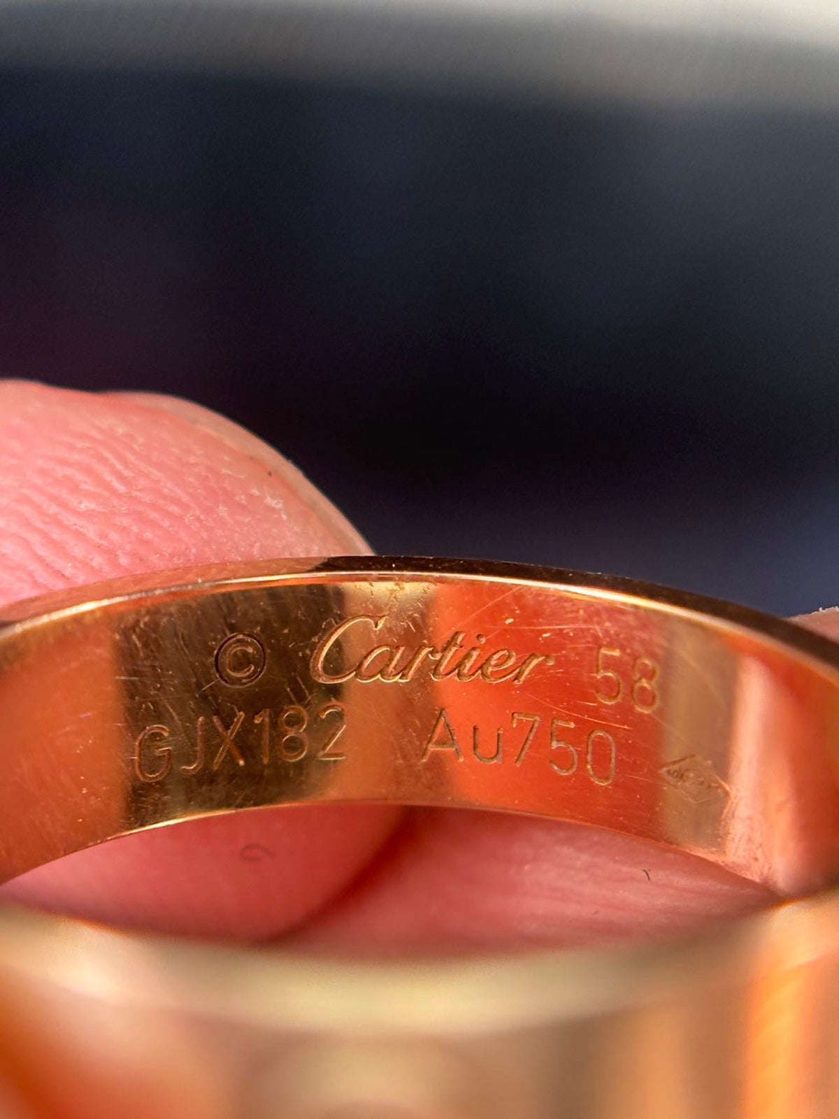 Cartier - Love - Yellow gold - Gold - (58)