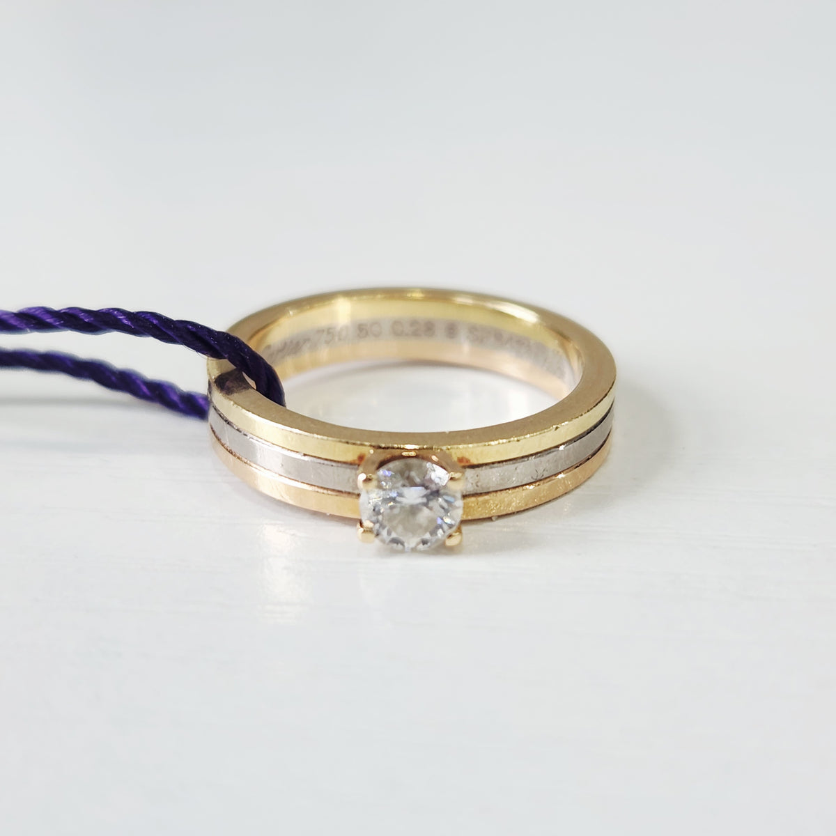 Cartier - Trinity 50 - 18K yellow, white and pink gold with diamond accents. - Multicolour - (50)