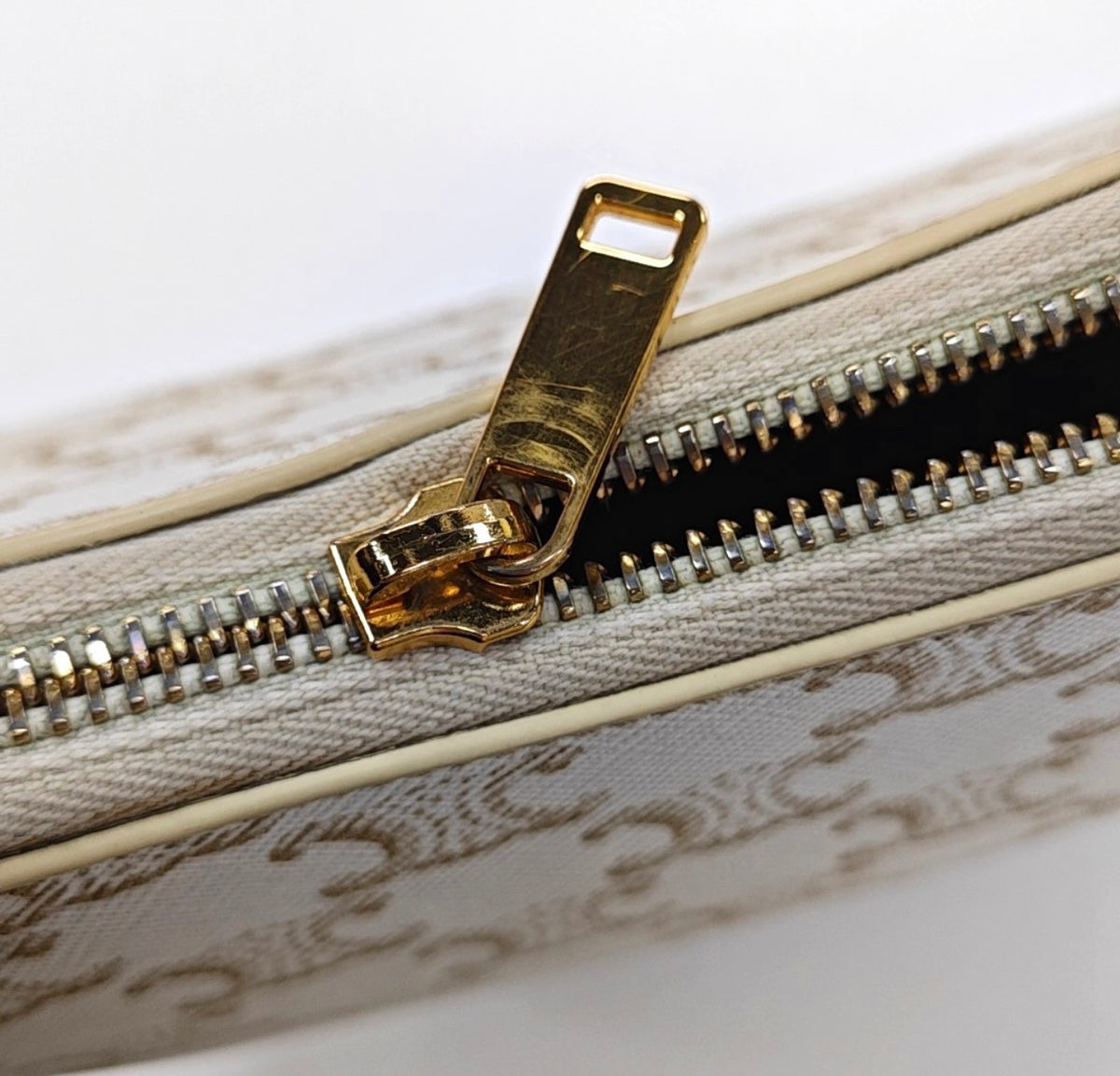 Celine - Ava Triomphe - Leather - White - (mini)