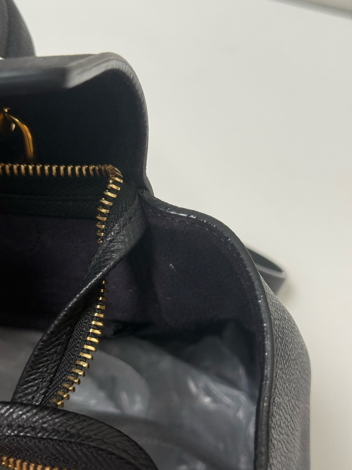 Celine - Belt Bag - Leather - Black - (Large)