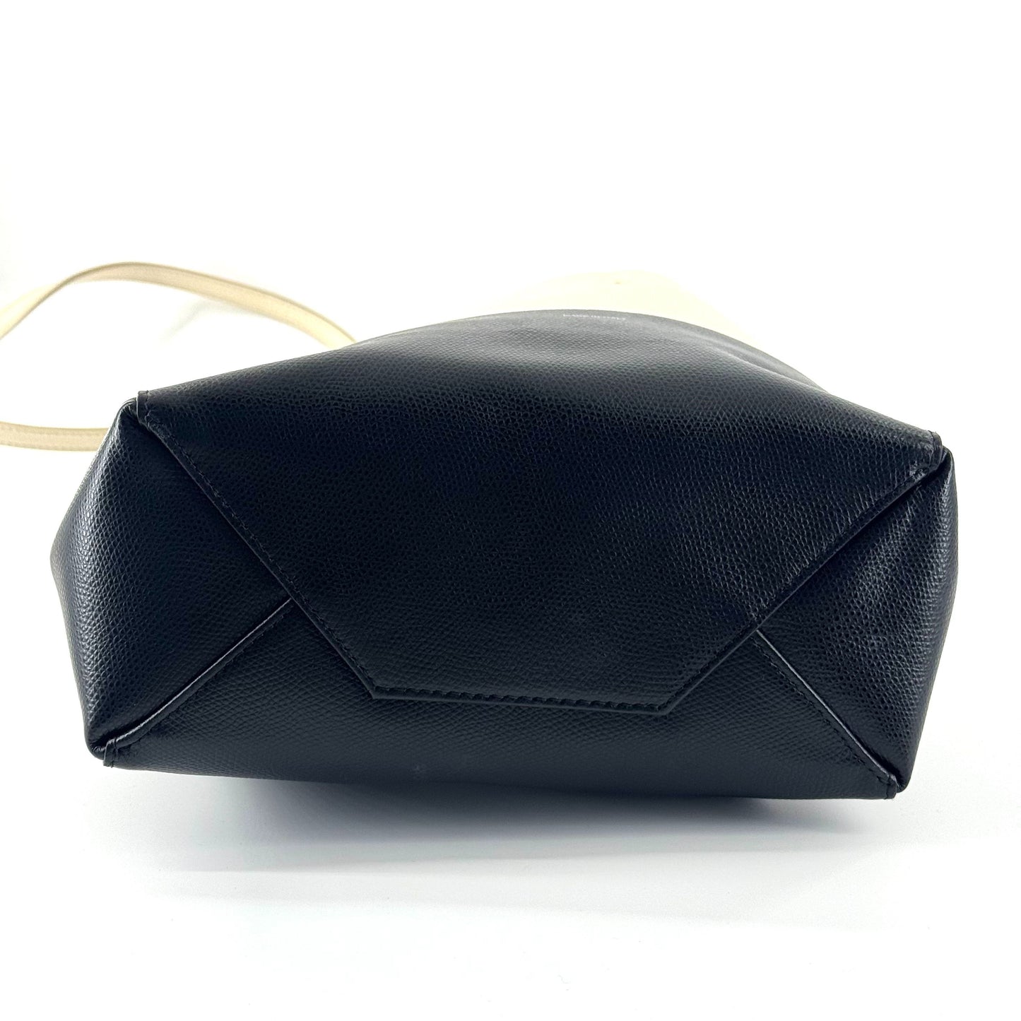 Celine - Cabas Vertical Tote - Pebbled leather - Black and White - (medium)