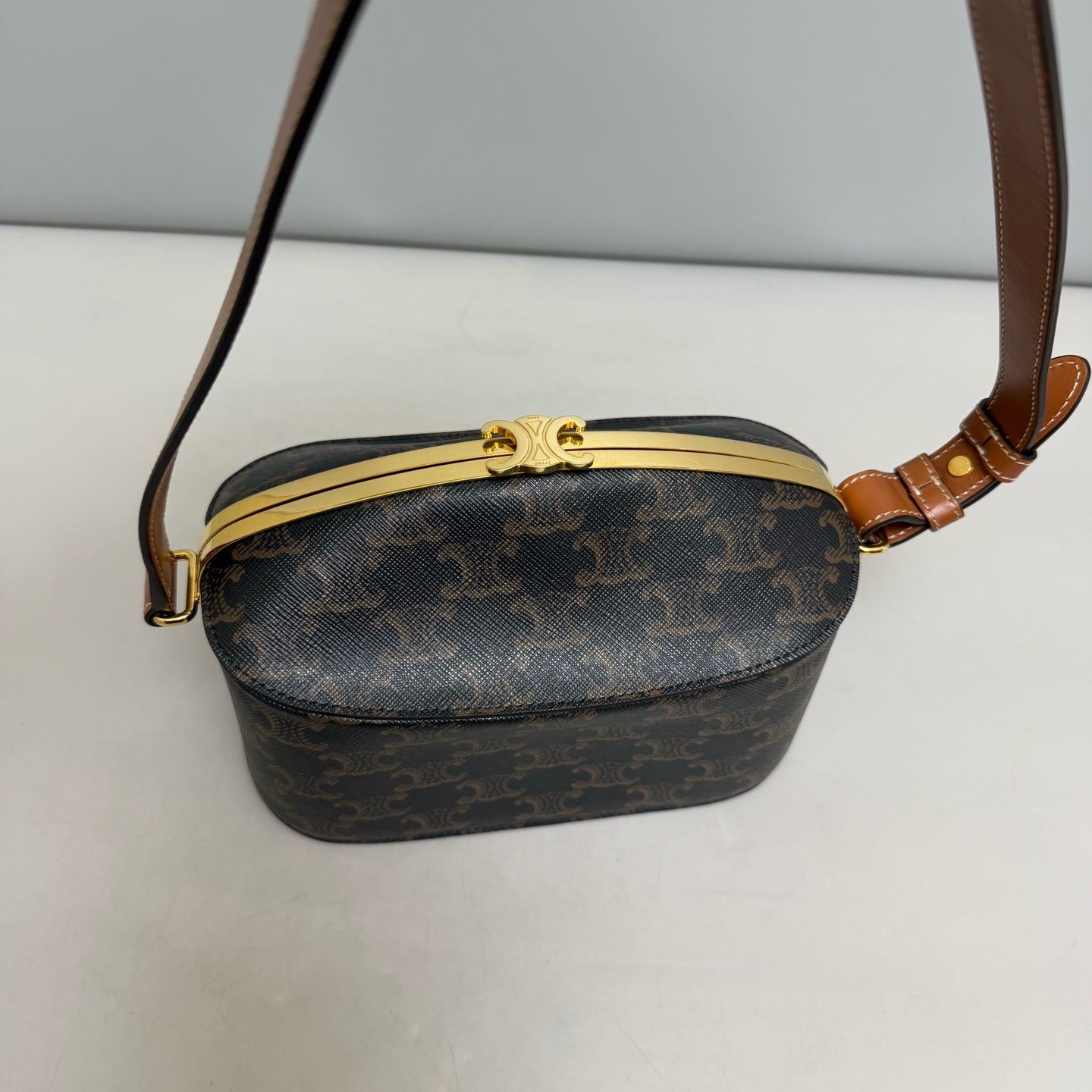 Celine - Triomphe Box Bag - Leather - Brown - (mini)
