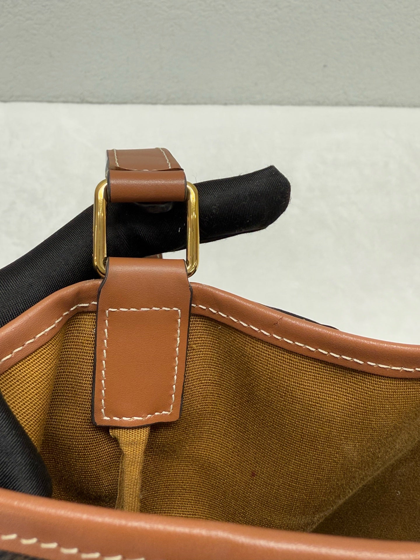 Celine - Triomphe - Leather - Brown - (Small)
