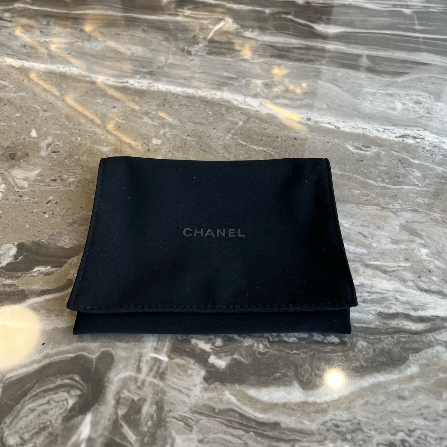 Chanel - 19 - Leather - Gold - (Small)